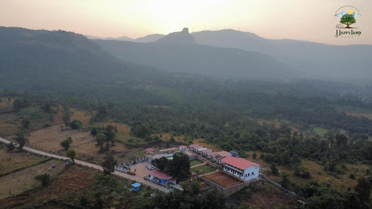 Happy Land Farm Hotel Karjat Exterior photo