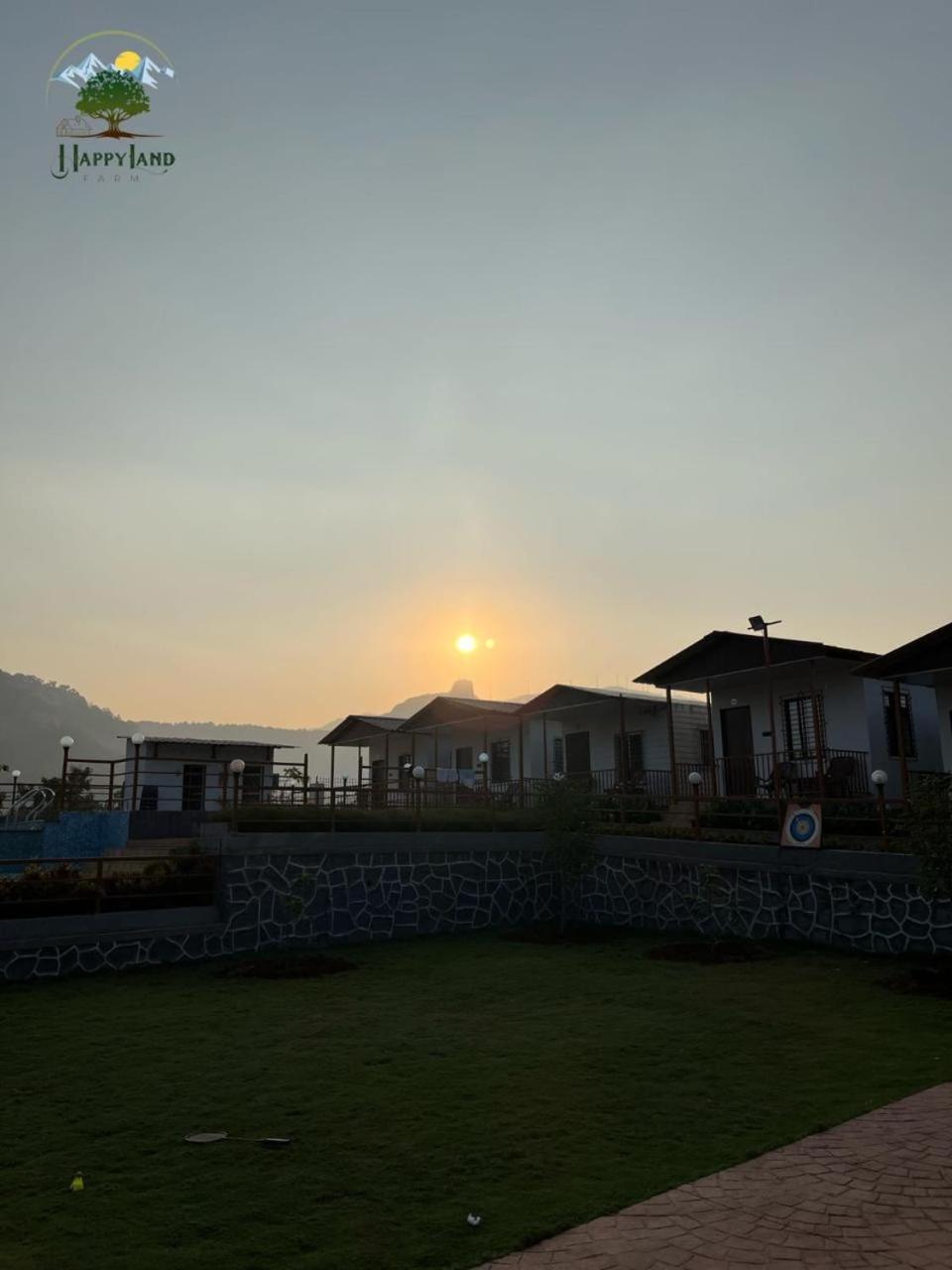 Happy Land Farm Hotel Karjat Exterior photo