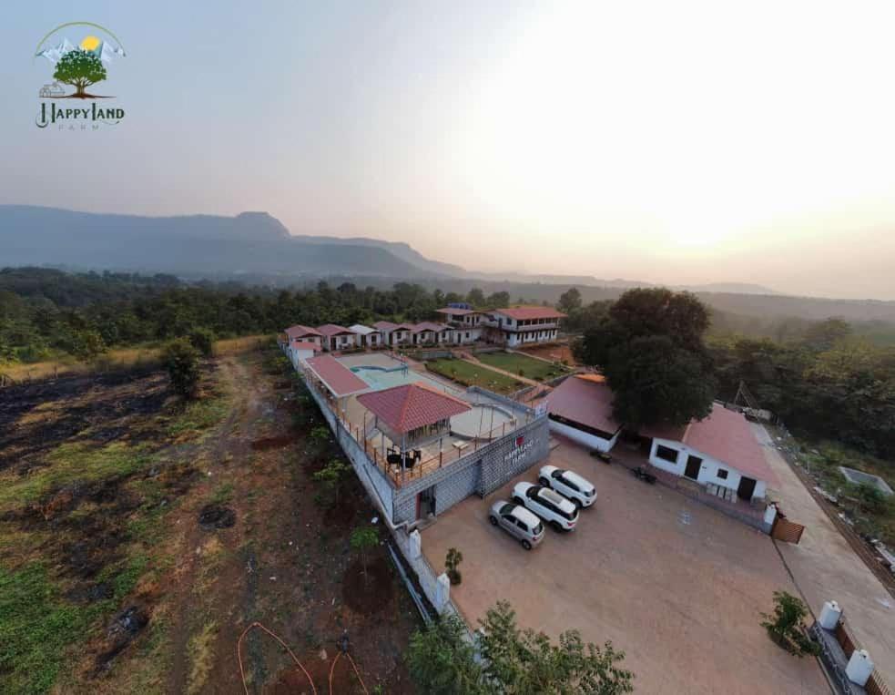 Happy Land Farm Hotel Karjat Exterior photo