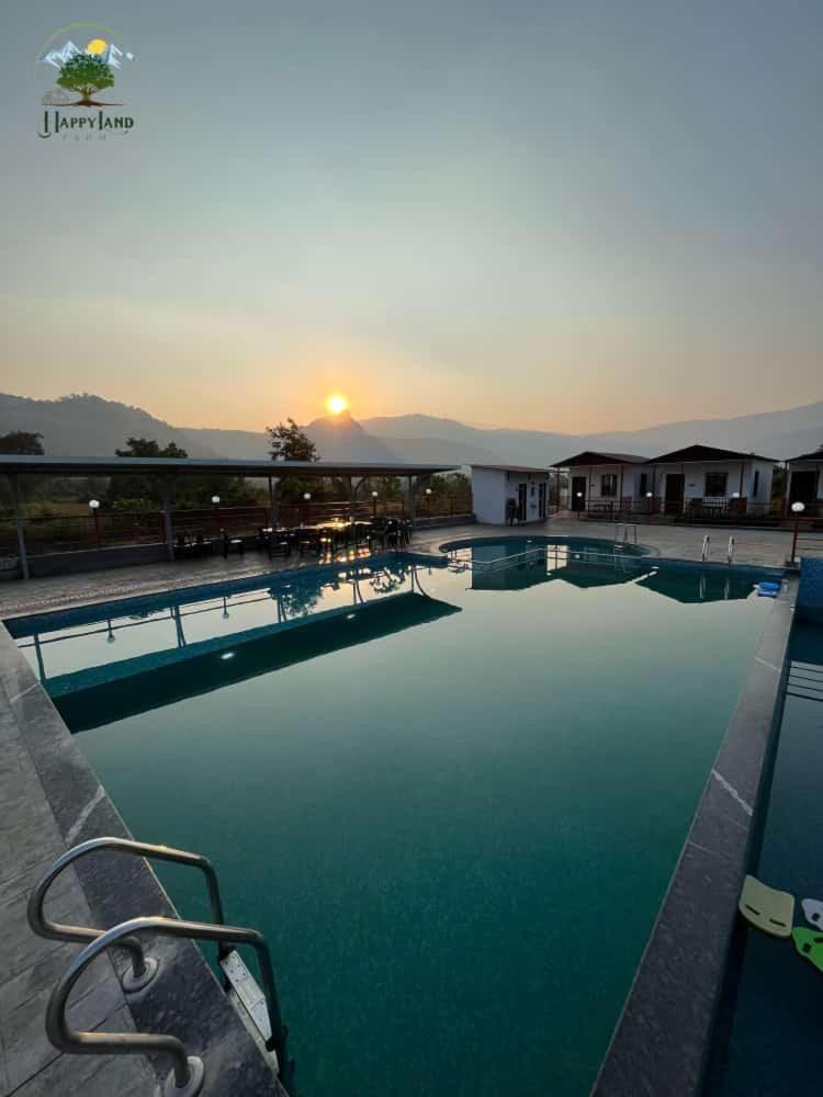 Happy Land Farm Hotel Karjat Exterior photo